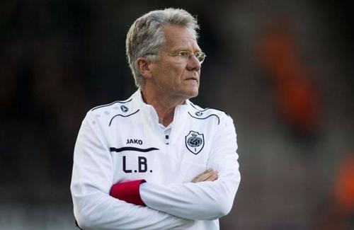 Ladislau Boloni, 68 de ani, a fost concediat luni seară după 204 zile la Panathinaikos, unde avea contract până pe 30 iunie 2022. Loți ia 100.000 de euro.