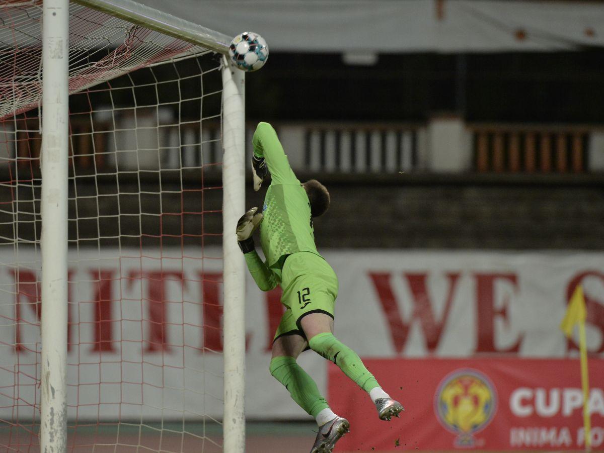 Aici s-a jucat totul! Moment crucial la penalty-uri: Mihaiu a ratat de două ori » De ce s-a repetat lovitura