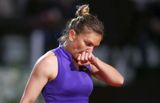 Simona Halep, eliminată în turul 2 de la Roma » Collins s-a impus în două seturi
