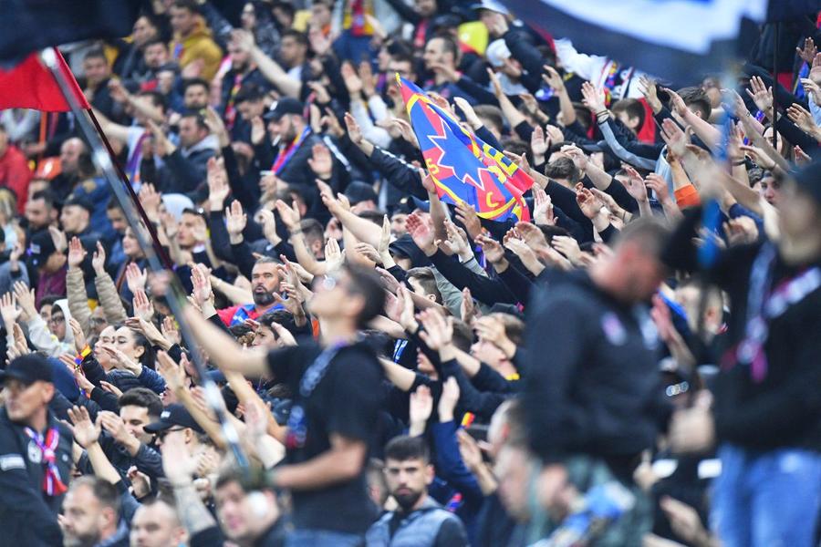 SONDAJ GFK: FCSB are cei mai mulți suporteri! Gică Hagi e cel mai apreciat om din sport