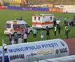 Panică la Pitești » Ambele ambulanțe au intrat pe gazon, după ciocnirea violentă dintre Miguel și Lopes