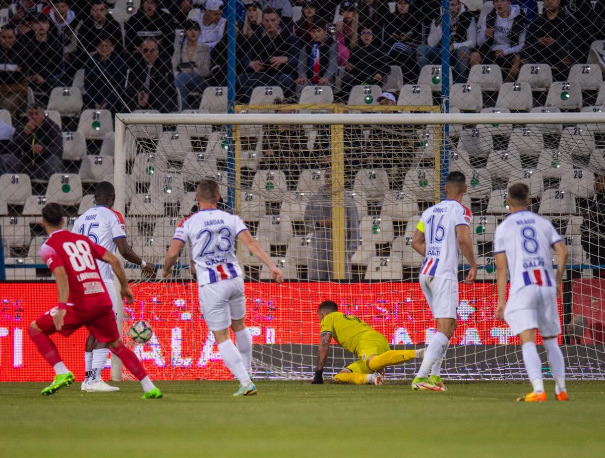 Burcă nu renunță la promovare și a început derby-ul cu Steaua: „A fost acea regie, prezența ei nu se justifică!”