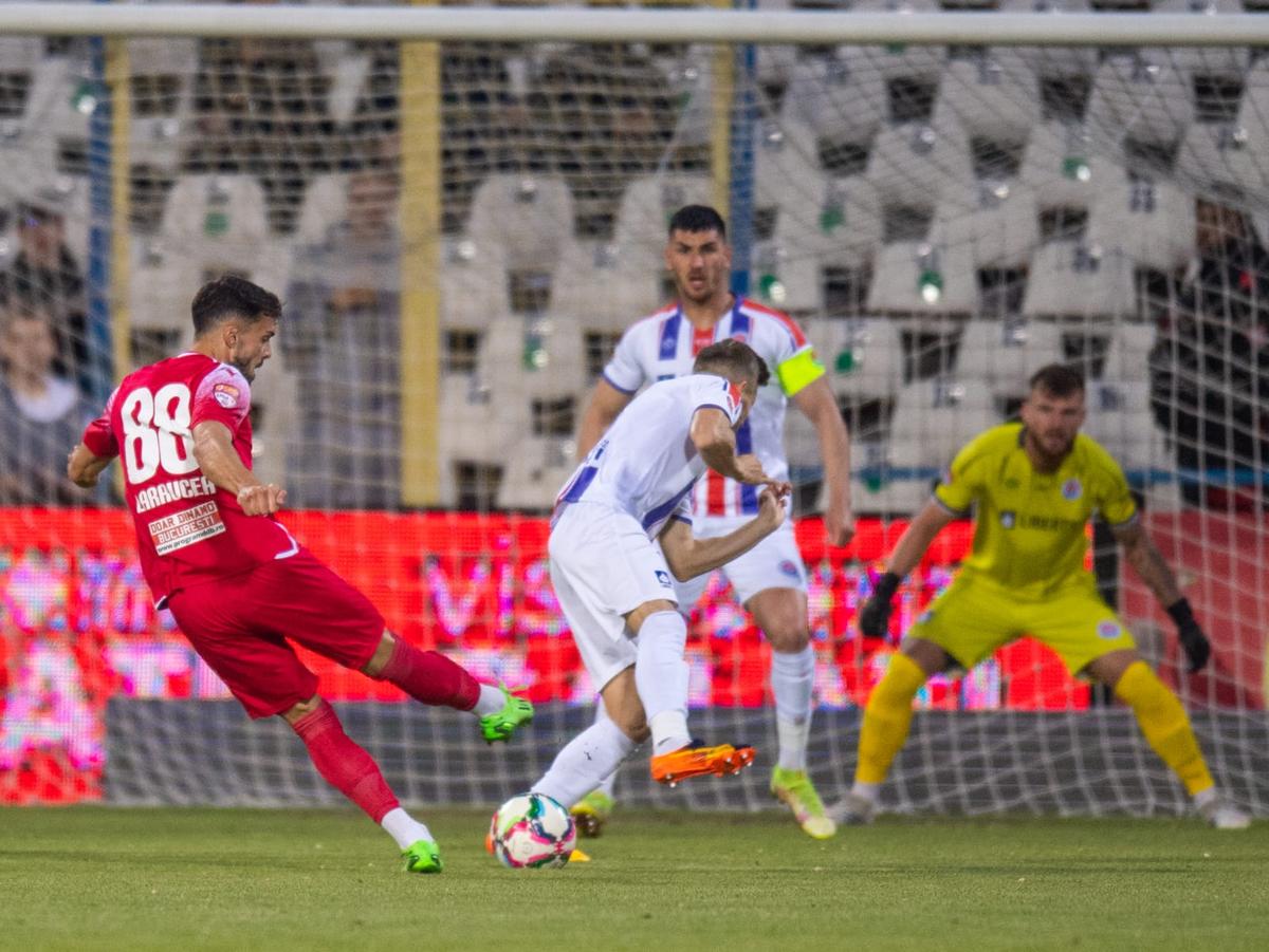 Burcă nu renunță la promovare și a început derby-ul cu Steaua: „A fost acea regie, prezența ei nu se justifică!”