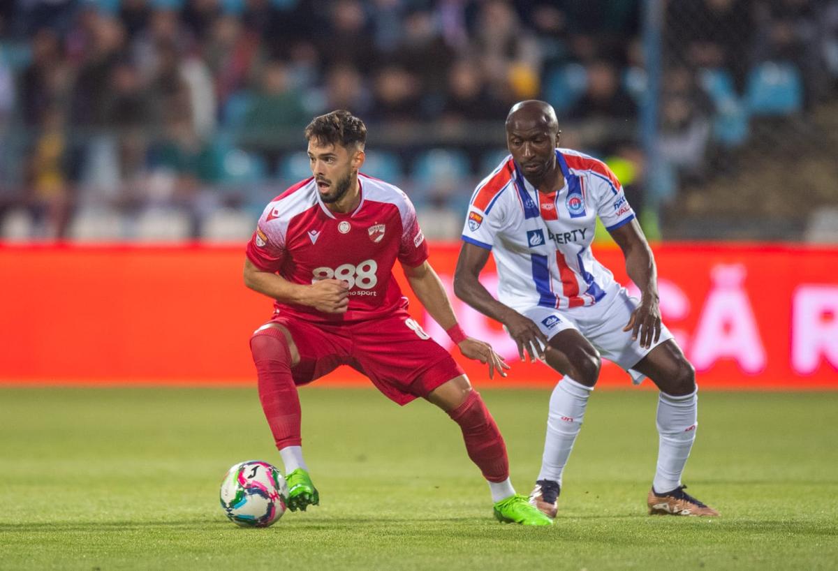 Burcă nu renunță la promovare și a început derby-ul cu Steaua: „A fost acea regie, prezența ei nu se justifică!”