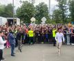 Party pe gazon! TOȚI jucătorii de la FCSB s-au îmbrăcat de gală: Chiricheș și Ngezana au ieșit în evidentă + Mesajul de pe tricoul lui MM Stoica