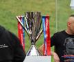 Cum arată trofeul pe care-l va primi FCSB » Fanii stau la coadă pentru a se fotografia cu el, la Arena Națională