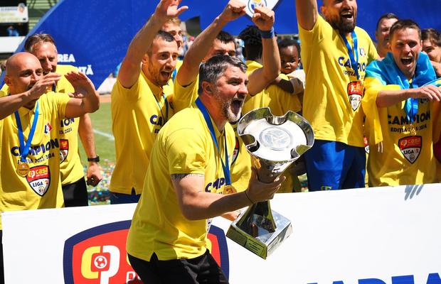 Adrian Mihalcea a semnat! Contract valabil un sezon