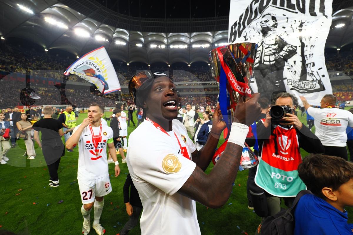 Mihai Pintilii, în extaz după decernarea medaliilor de campioni: „Nici n-a mai contat meciul, nu le-am zis nimic băieților la pauză”