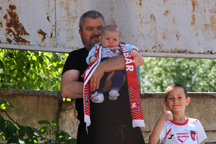 Sărbătoare la Slobozia. Unirea a câștigat Liga 2 și a primit trofeul și medaliile » Reporterii GSP au transmis toate imaginile de la festivitate