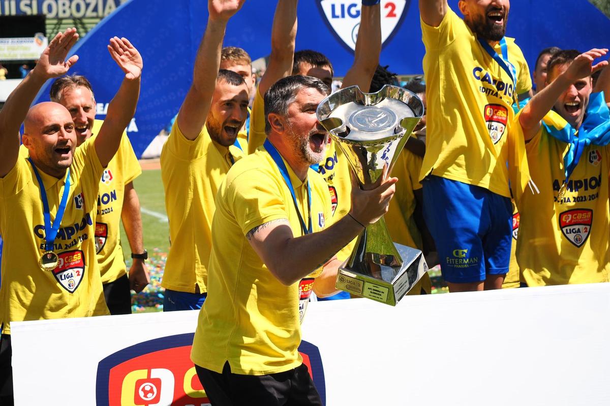 Unirea Slobozia a câștigat Liga 2. Imagini de la festivitatea de premiere