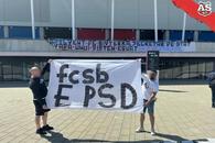 În ziua în care FCSB sărbătorește titlul, ultrașii lui CSA Steaua au protestat: „Vin pe rând să ceară pomană la palat”
