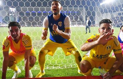 Semnează! Două anunțuri MARI la Petrolul, înaintea duelului de foc de la Iași + o amenințare pentru Poli