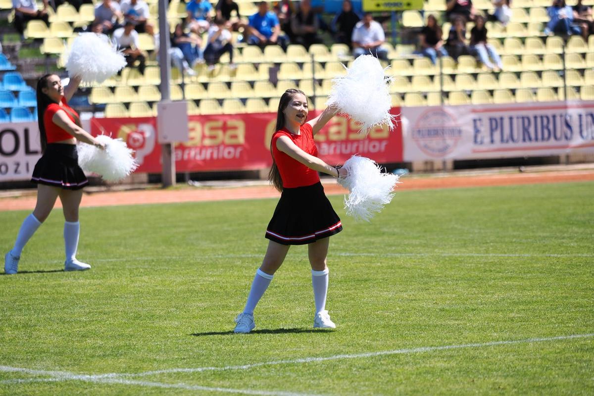Unirea Slobozia - Șelimbăr. Majoretele au făcut spectacol la pauză
