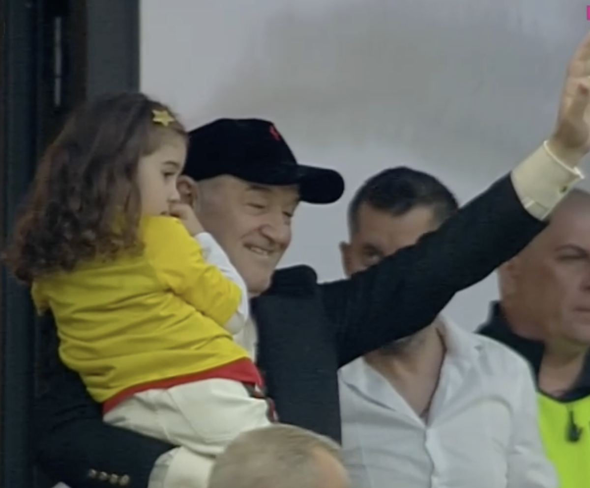 Comite FCSB o greșeală majoră? „Pleacă? E cel mai bun jucător de acest tip din campionat”