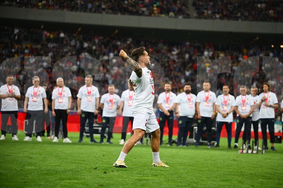 Mihai Pintilii, în extaz după decernarea medaliilor de campioni: „Nici n-a mai contat meciul, nu le-am zis nimic băieților la pauză”