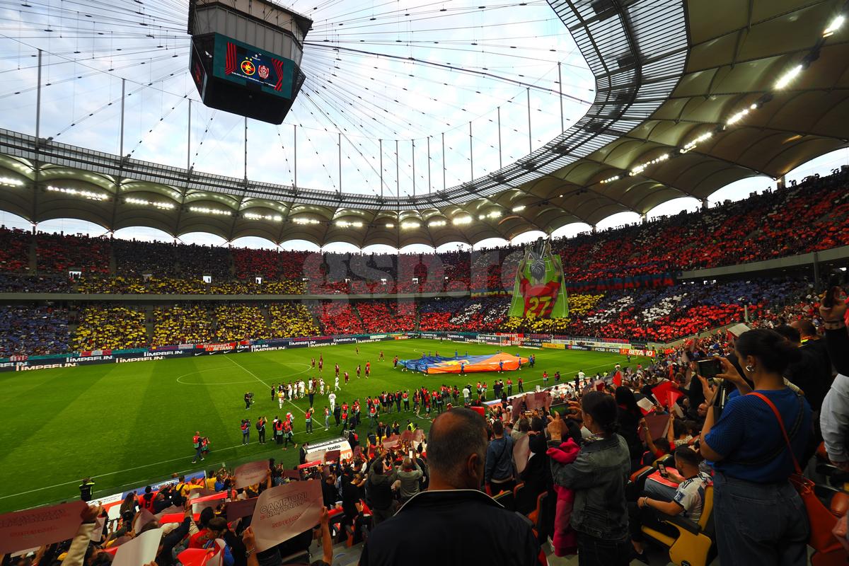 Scenografie spectaculoasă în FCSB - CFR Cluj