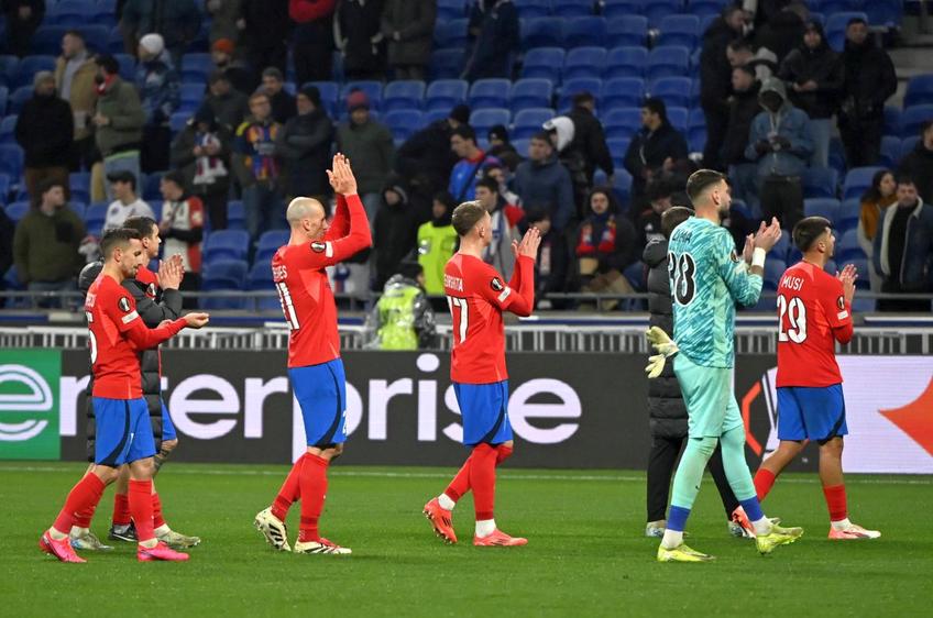 Patru jucători din lotul celor de la FCSB sunt în pericol să nu primească medalie de campioni. Este vorba despre portarii Lukas Zima (31 de ani), Mihai Udrea (23), stoperul Andrei Dăncuș (16) și atacantul Denis Colibășanu (18). // foto: Imago Images