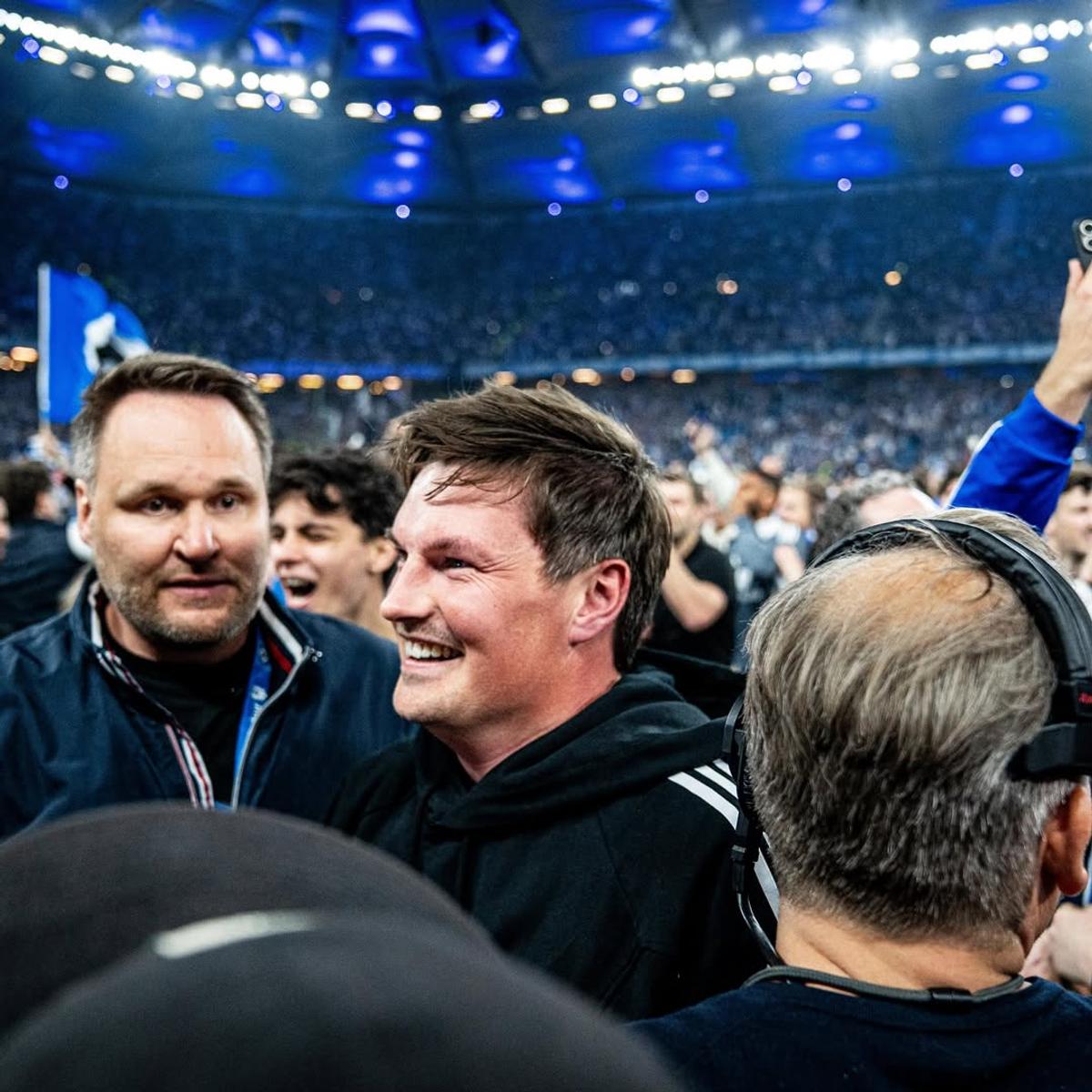 Fanii lui Hamburg au celebrat promovarea