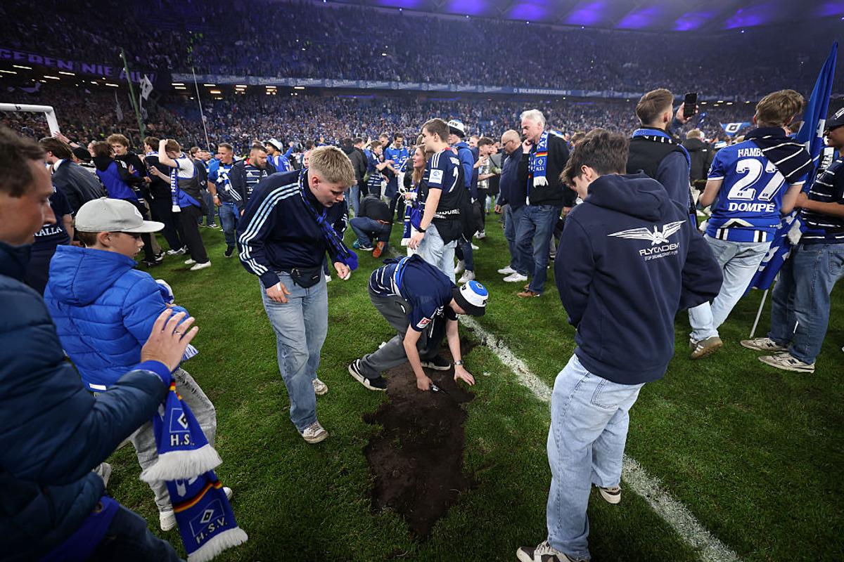 Hamburg a promovat în Bundesliga