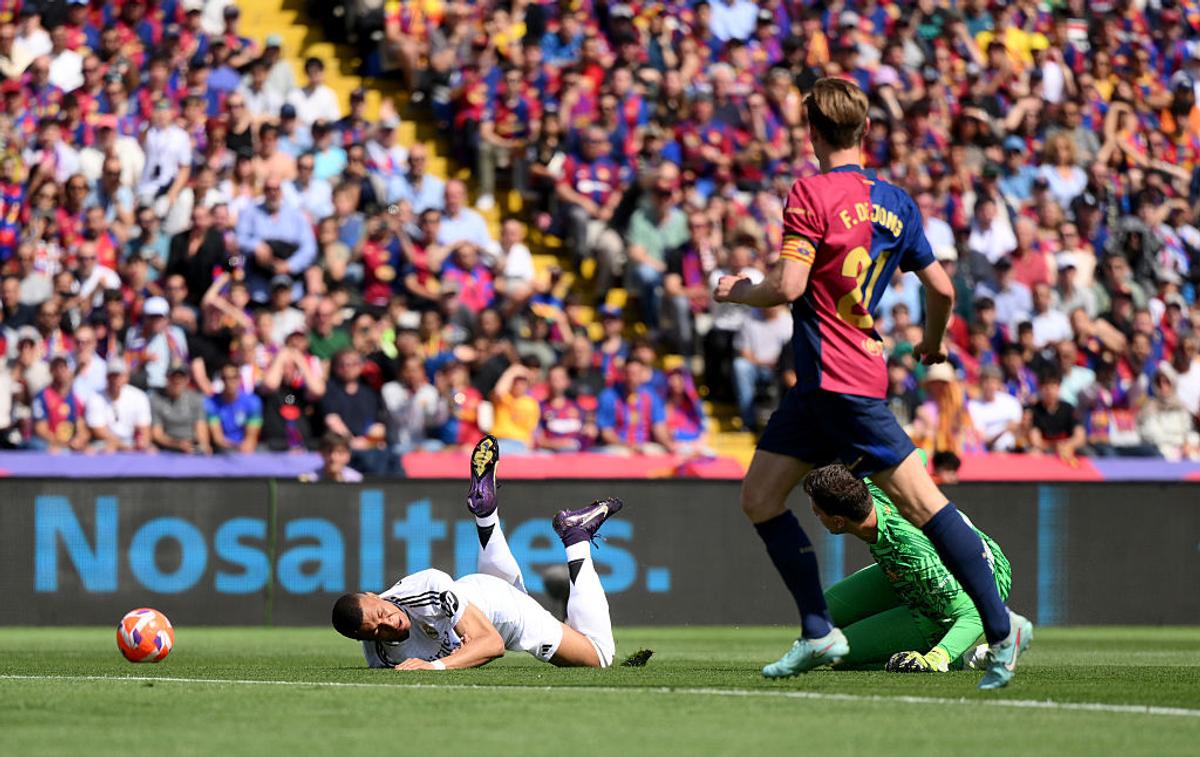 Barcelona a bătut-o din nou pe Real Madrid și este 99% campioană în Spania! Revenire incredibilă într-un „El Clasico” de poveste!