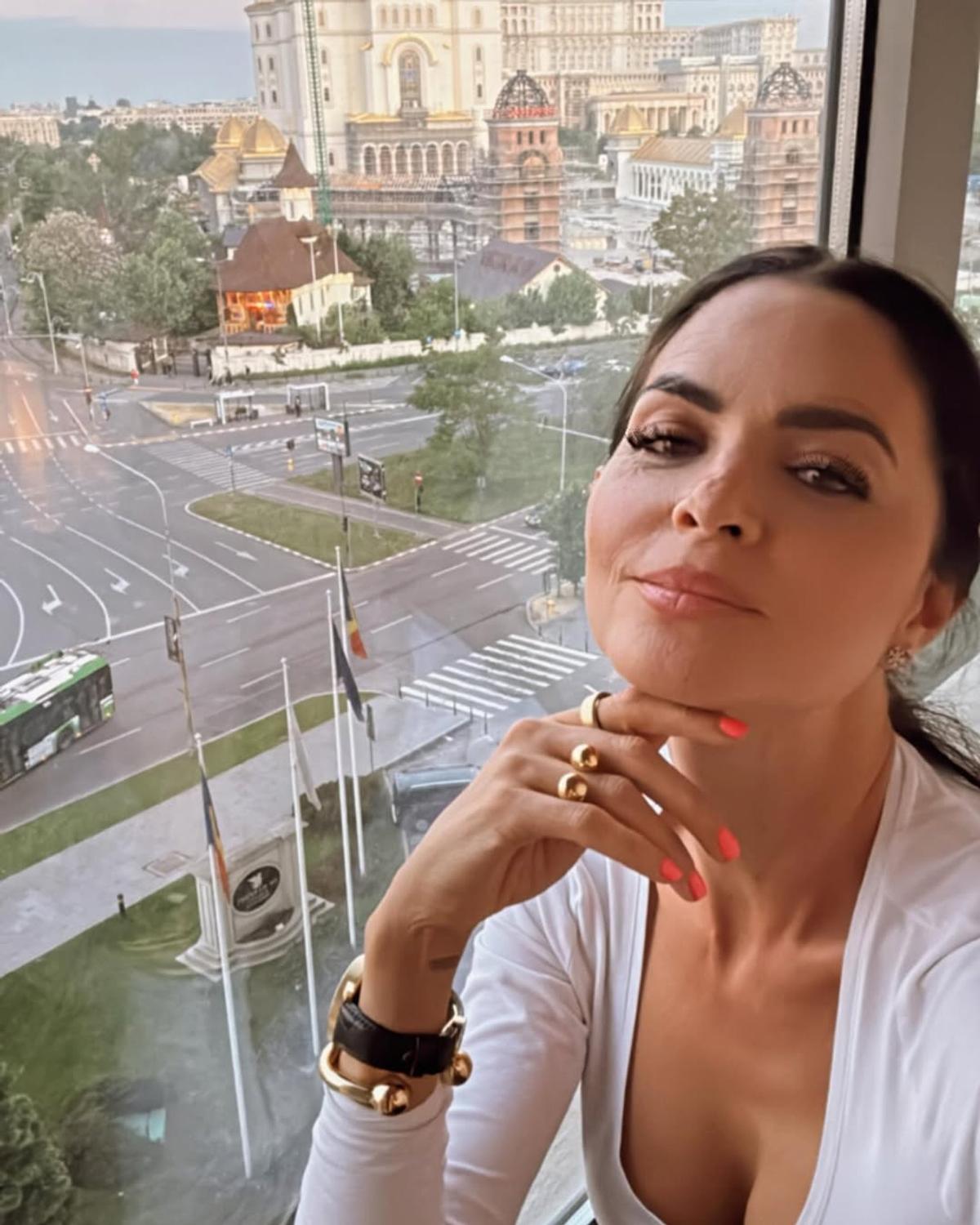 Guti a văzut Barcelona - Real Madrid la București, fiind însoțit de soția sa Romina Belluscio