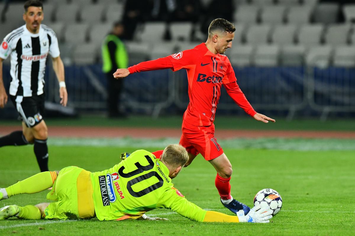 Gata! FCSB a reușit să realizeze cea mai lungă serie de invincibilitate din Superliga