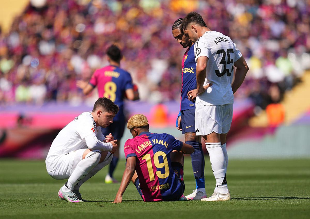 Controversă uriașă în Spania! Au publicat înregistrarea VAR din Barcelona - Real Madrid și e scandal cât casa: „Mulțumesc lui Dumnezeu”