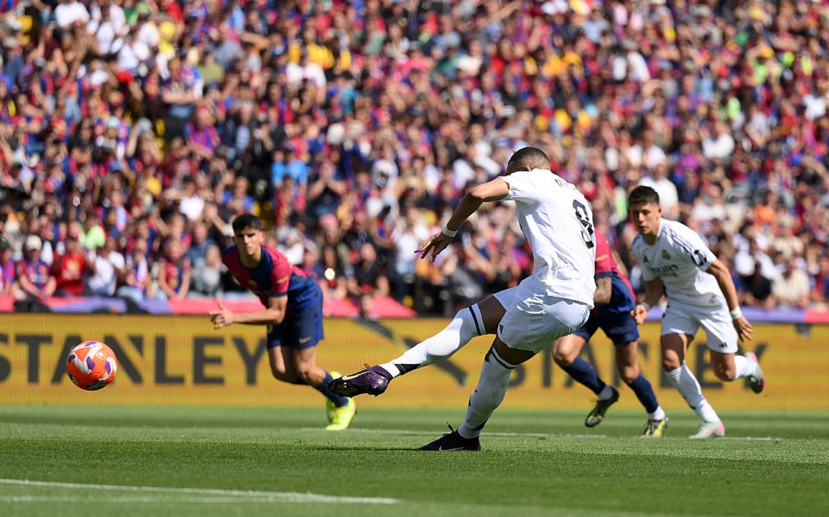 Controversă uriașă în Spania! Au publicat înregistrarea VAR din Barcelona - Real Madrid și e scandal cât casa: „Mulțumesc lui Dumnezeu”