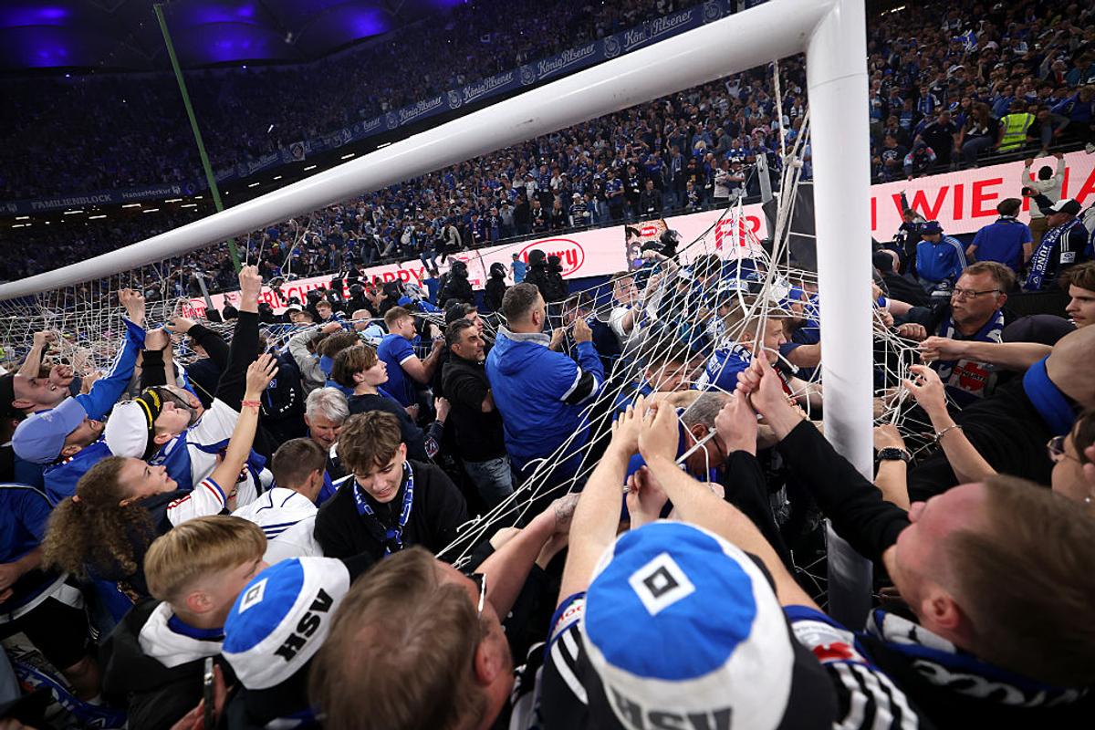 Hamburg a promovat în Bundesliga