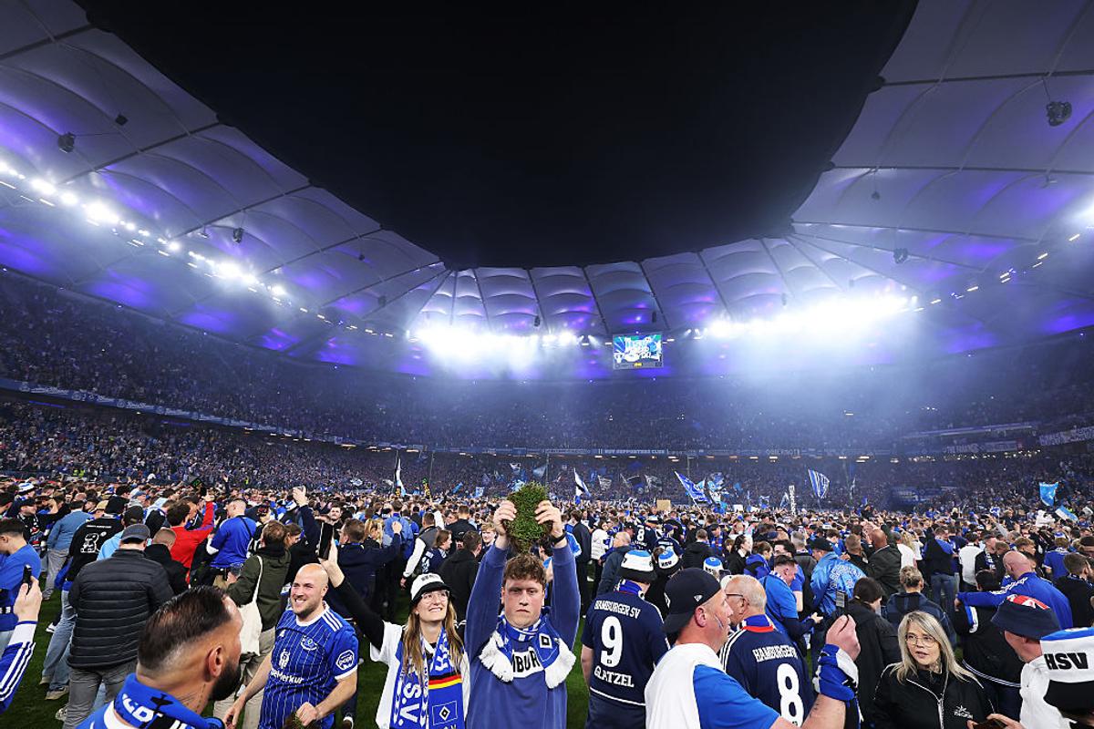 Cod roșu la Hamburg! Haos și mulți răniți la revenirea lui HSV în Bundesliga: „Situație critică!”