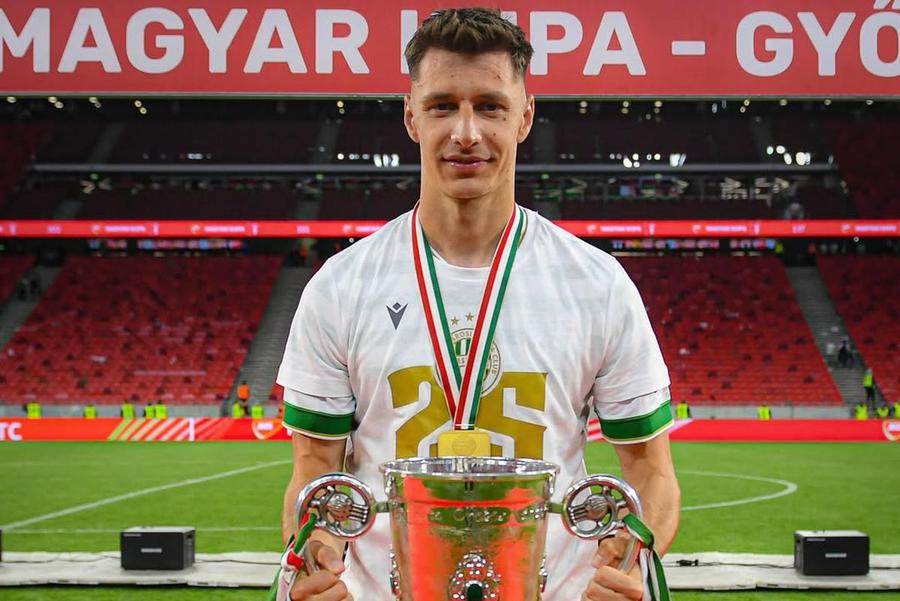 Marius Corbu, câștigător al Cupei Ungariei cu Ferencvaros / foto: instagram @marius.corbu Marius Corbu este marea dilemă a lui Hagi pentru lotul definitiv » De ce are un profil aproape unic pentru națională