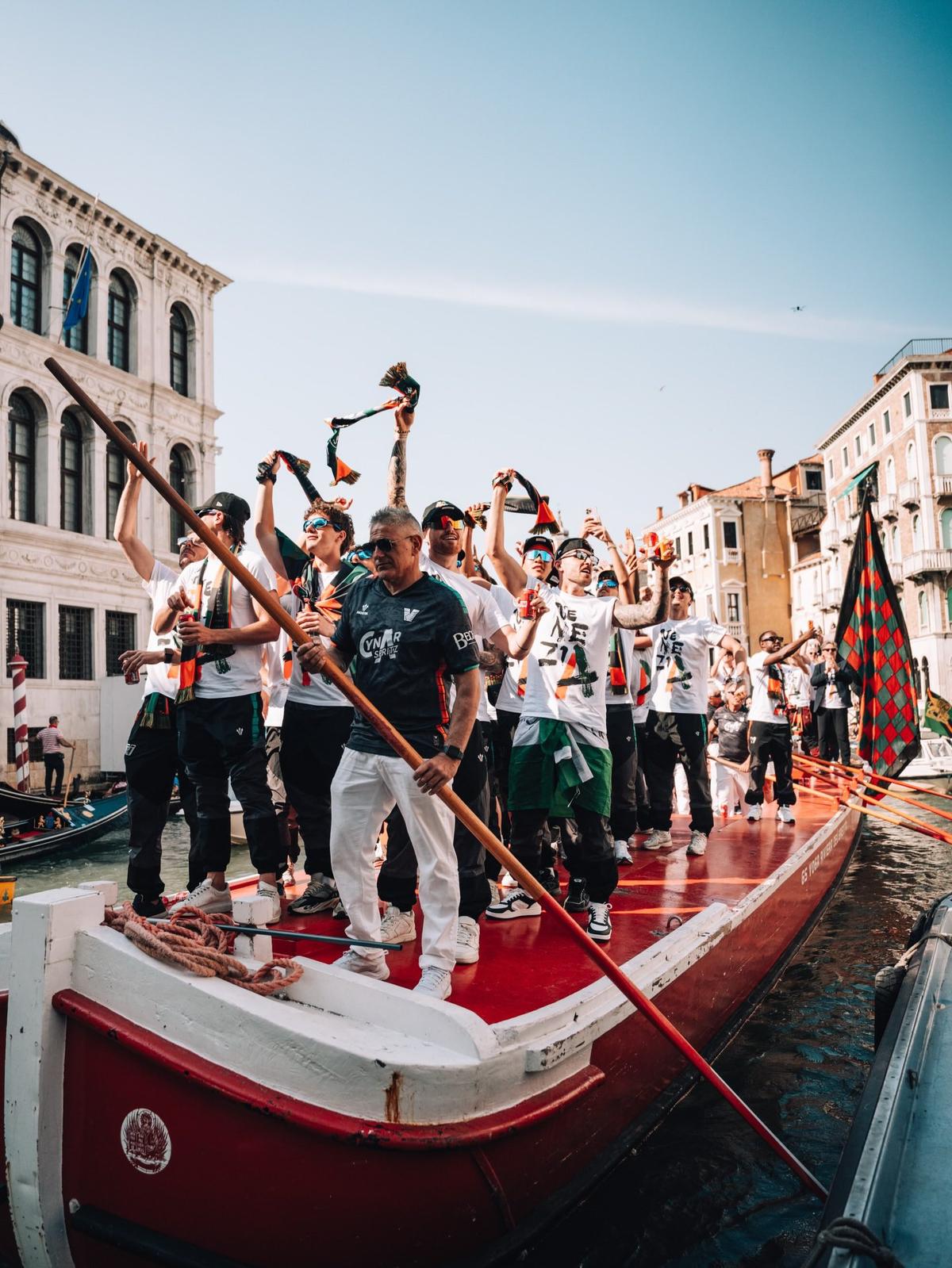 Cum a sărbătorit Venezia promovarea în Serie A