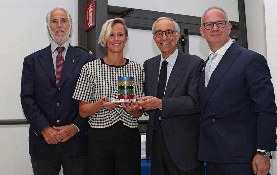 Fundația Giulio Onesti promovează cultura sportului și valorile olimpice. E denumită după Giulio Onesti, fost președinte al Comitetului Național Olimpic Italian și membru al CIO Steaua '86 vrea rente pe viață de la statul român pentru Cupa Campionilor » Care e practica în TOP 5 campionate din Europa, concluziile sunt surprinzătoare