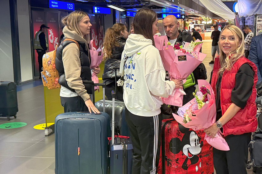 Echipa României, noaptea trecută, pe aeroport