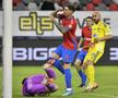 David Miculescu și Șerbănică, FCSB - Unirea Slobozia // foto: Cristi Preda (GSP)
