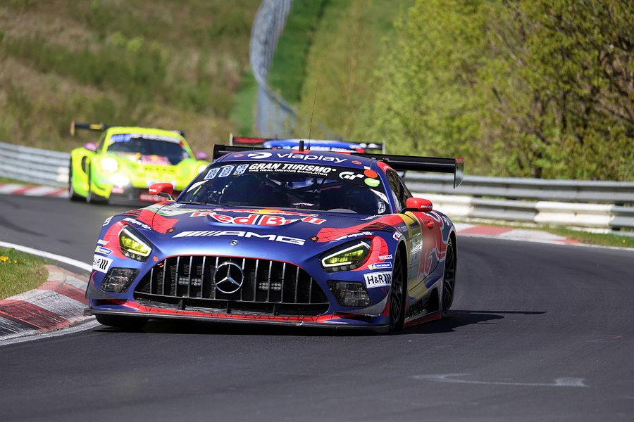 Mașina cu care va concura Max Verstappen Efectul Max Verstappen » Bilete epuizate pentru prima dată în istorie, înainte de cursa de 24 de ore de la Nurburgring!