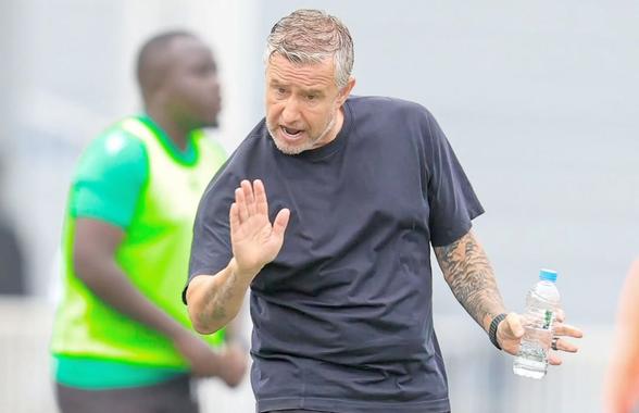 Laurențiu Reghecampf, ședință de 3 ore înainte să semneze cu FCSB! » Reproșul făcut de club