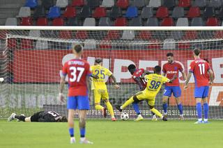 Clubul din Superligă NU va primi licența » Lipsește doar confirmarea oficială: „Se chinuie degeaba. Am vorbit cu președintele!”