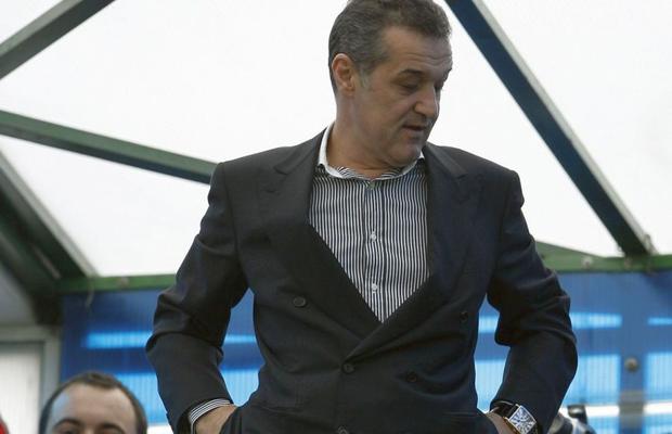 FCSB. Avantaj CFR Cluj: aliații din play-off îl faultează pe unde pot pe Gigi Becali