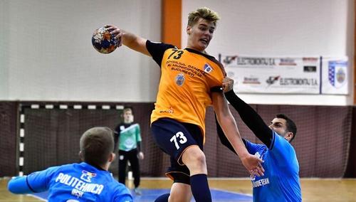 Octavian Bizău are 1,94 metri și a fost cel mai bun jucător român sub 21 de ani în 2018 FOTO CSM București