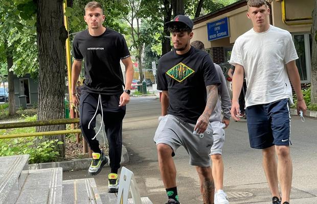 FCSB, la vizita medicală » Nume noi alături de obișnuiții din lot + Florinel Coman, prezent!