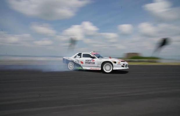 Drift: 20.000 de cai putere sunt gata de spectacol pe Transilvania Motor Ring