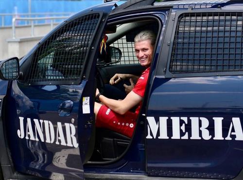 Ezgjan Alioski, extrema de la Leeds, s-a pozat în mașina Jandarmeriei / FOTO: Instagram