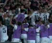 FOTO Fani au căzut cu tribuna la Real Madrid B - Barcelona B