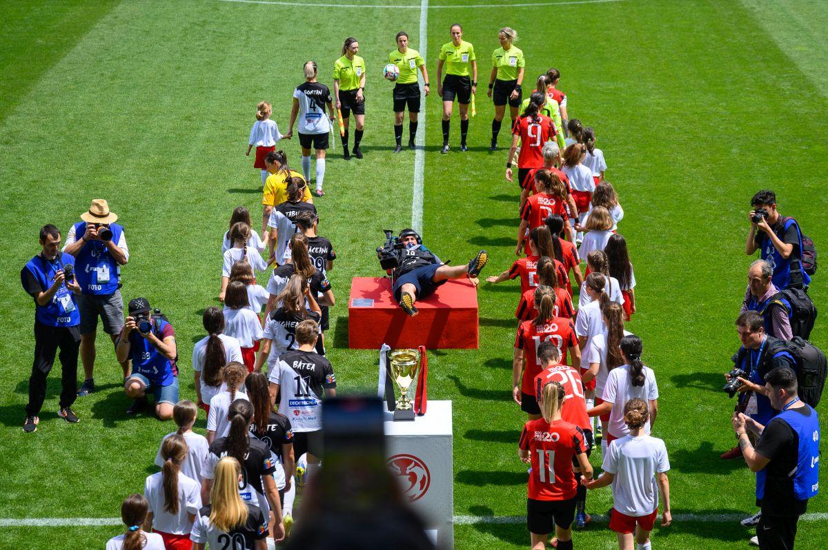 Faza controversată în finala Cupei României la fotbal feminin » Proteste după un gol anulat