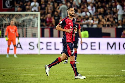 Leonardo Pavoletti a promovat-o pe Cagliari în Serie A! // foto: Imago Images