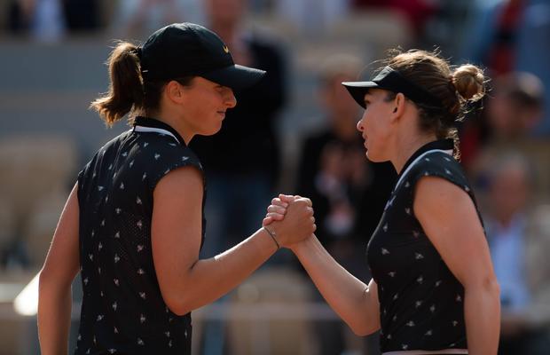 Iga Swiatek nu uită de înfrângerea suferită în fața Simonei Halep la Roland Garros: „A fost dureros. Juca probabil cel mai bun tenis al ei”