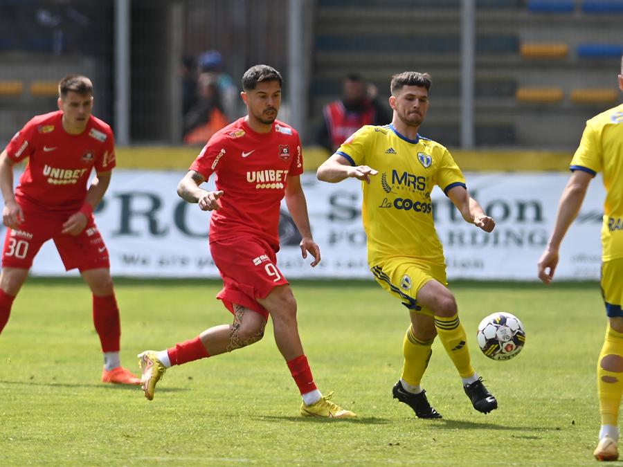 Liga 1 turează motoarele » 7 informații despre veniri&plecări, abonamente, cantonamente și detalii din pregătiri