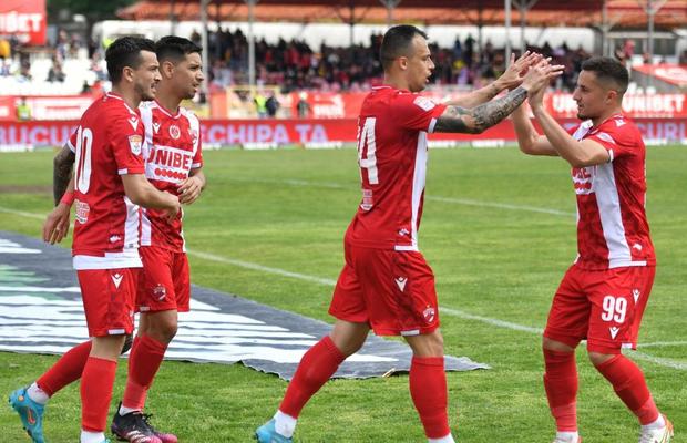 Transfer-surpriză în Superliga! Fostul jucător de la Dinamo și Universitatea Craiova a revenit în România