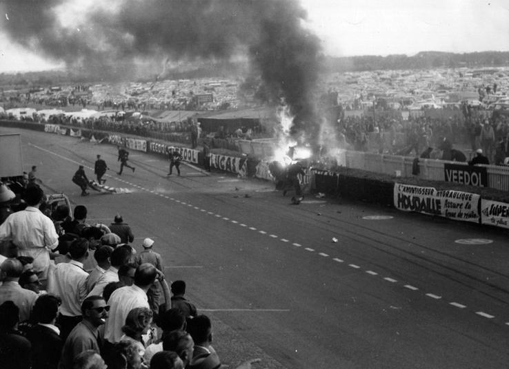 Accidentul petrecut pe circuitul de la Le Mans, pe 11 iunie 1955 / FOTO: Guliver/Getty Images